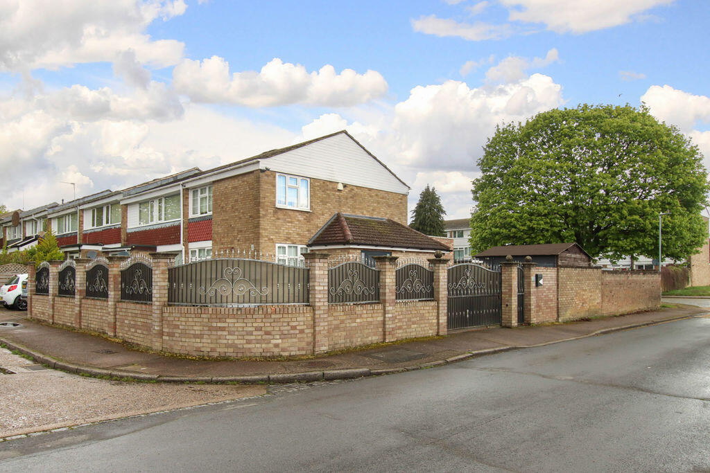 Main image of property: Craigavon Road, Hemel Hempstead