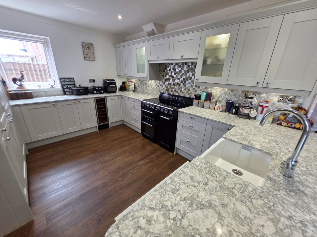 Haxey Lane, Haxey, DN9 - View 2