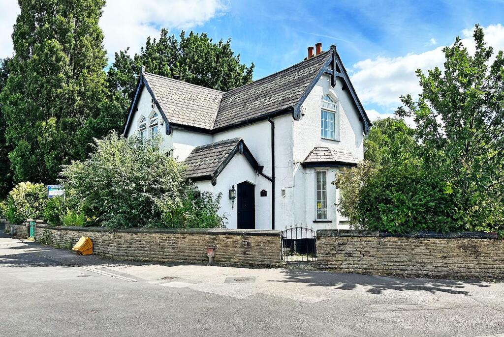 Main image of property: Moss Lane, Timperley