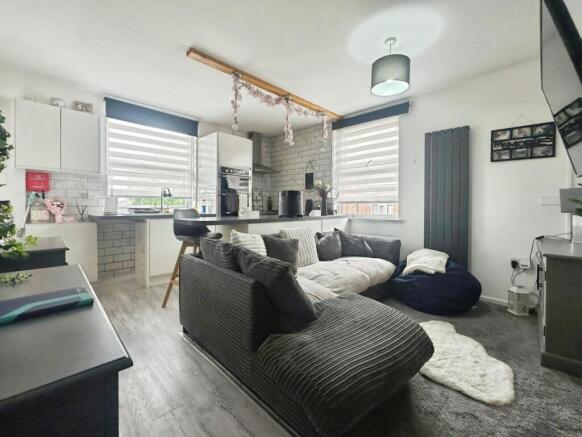 Flat 1 Living Kitchen