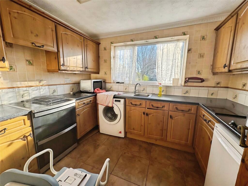 Stretten Avenue, Cambridge, Cambridgeshire photo 3