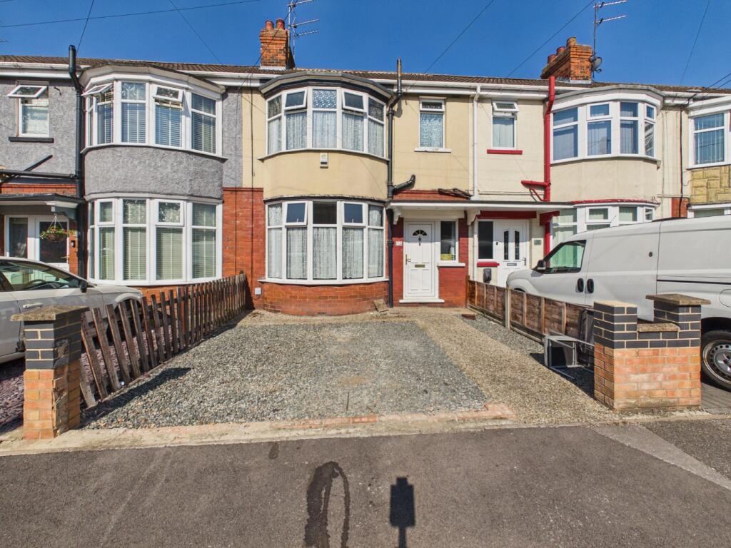 Main image of property: Lake Drive, Hull, East Riding of Yorkshire, HU8 9AU