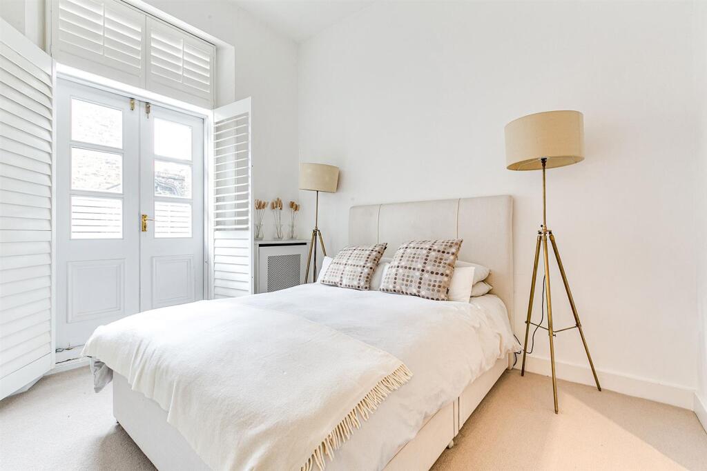 Apartment in London - More