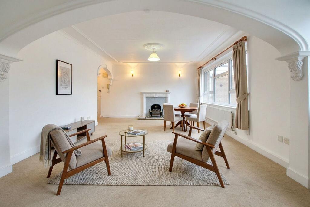 Main image of property: London Road, Leicester, LE2