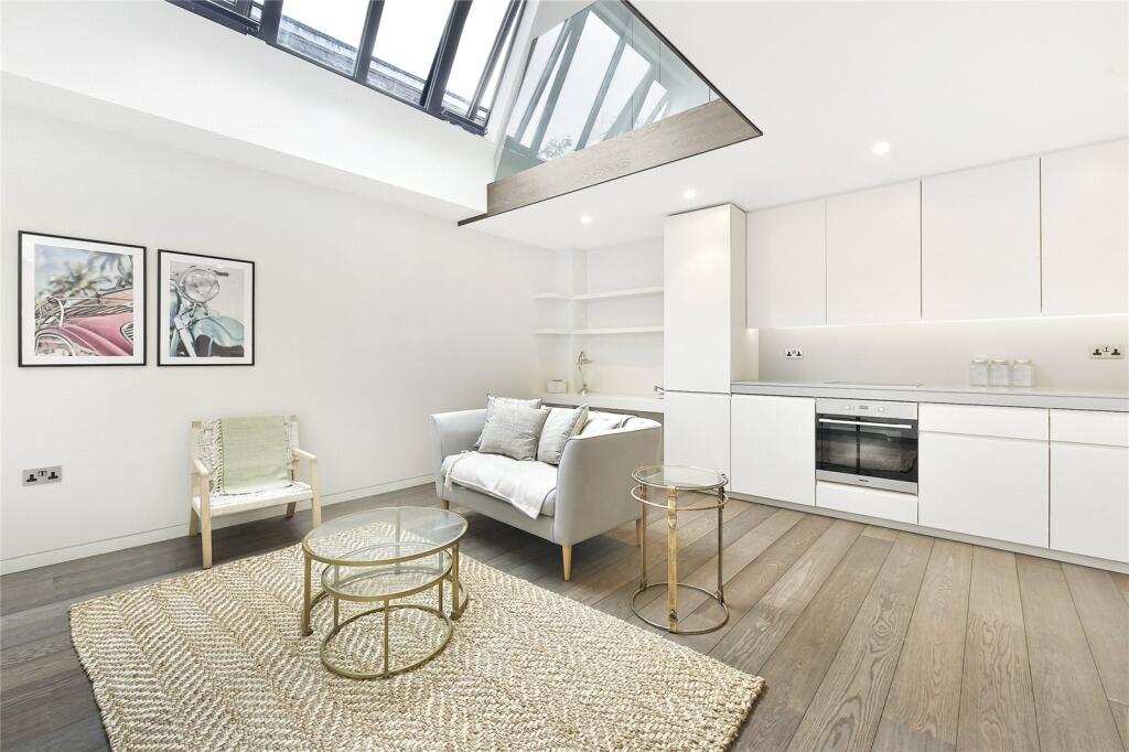 Apartment in London - More
