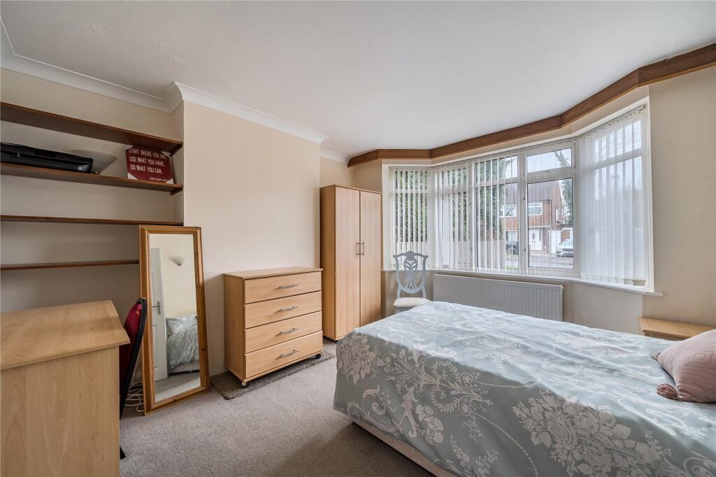 Courts Road, Earley, Reading, RG6 photo 4