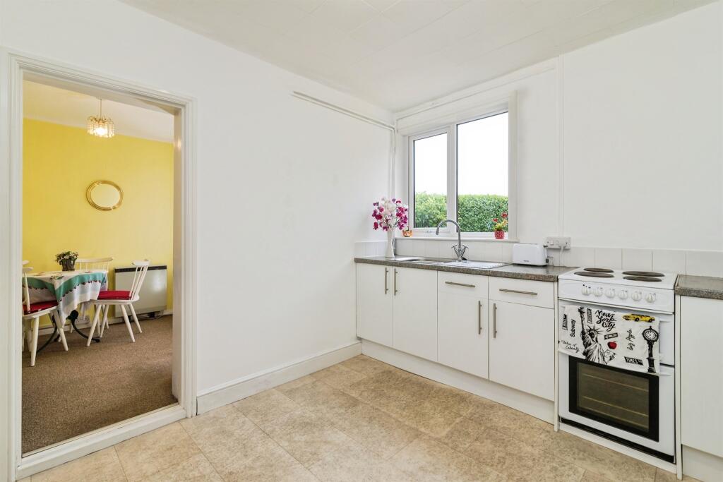 Fredericks Road, Beccles - More
