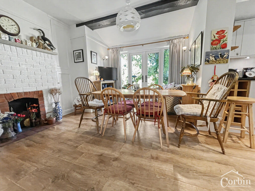 House in Bear Cross, Bearwood, Poole - More