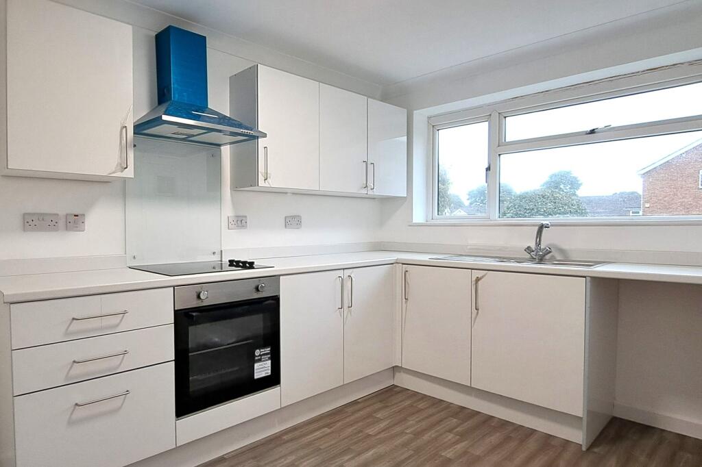 Aspen Place New Milton BH25 6NX photo 4