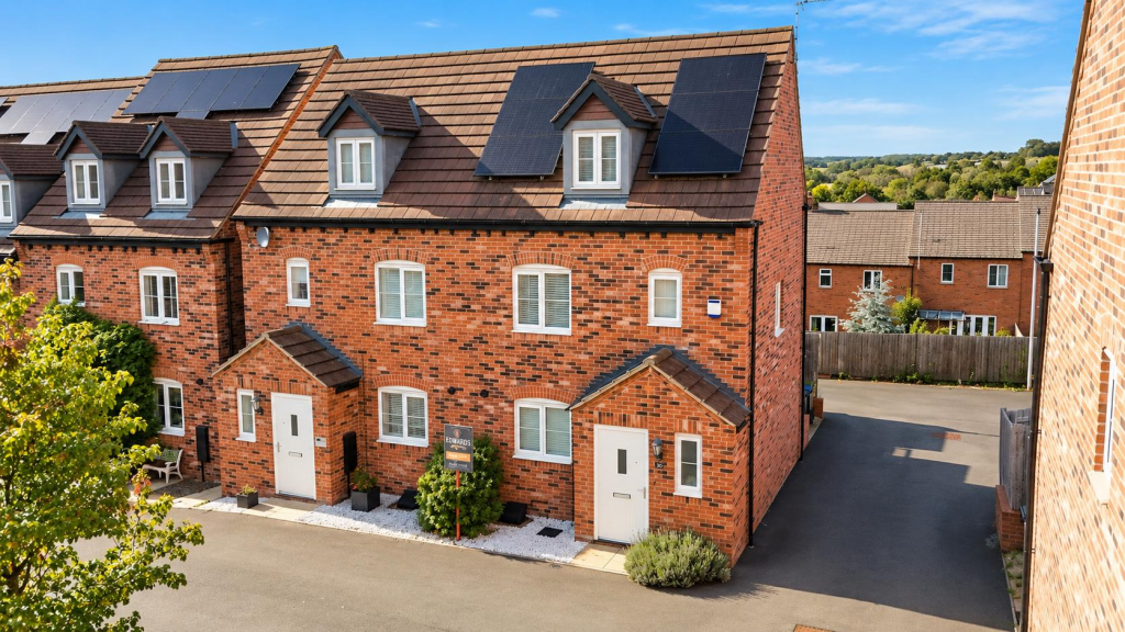 Main image of property: Roebuck Road, Bishopton, Stratford-Upon-Avon