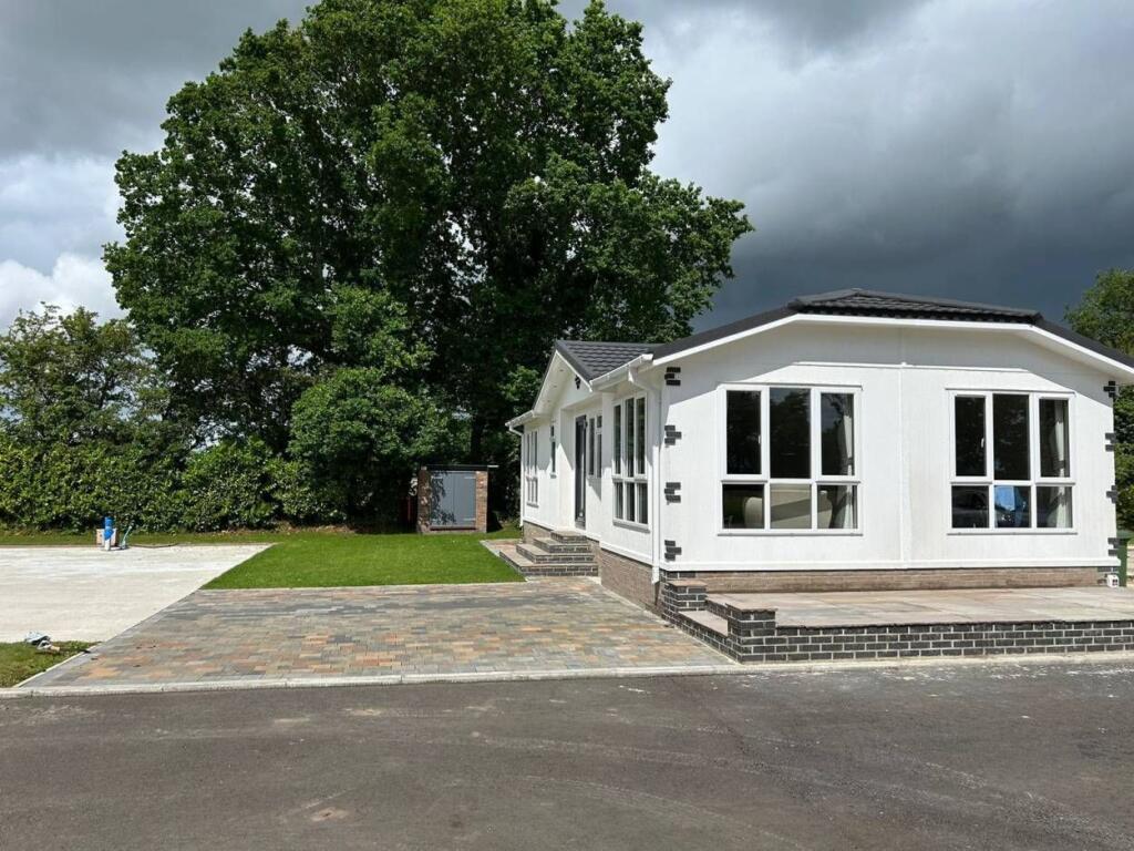 2-bed caravan on Elvington, York, YO41 4AX, £219,990