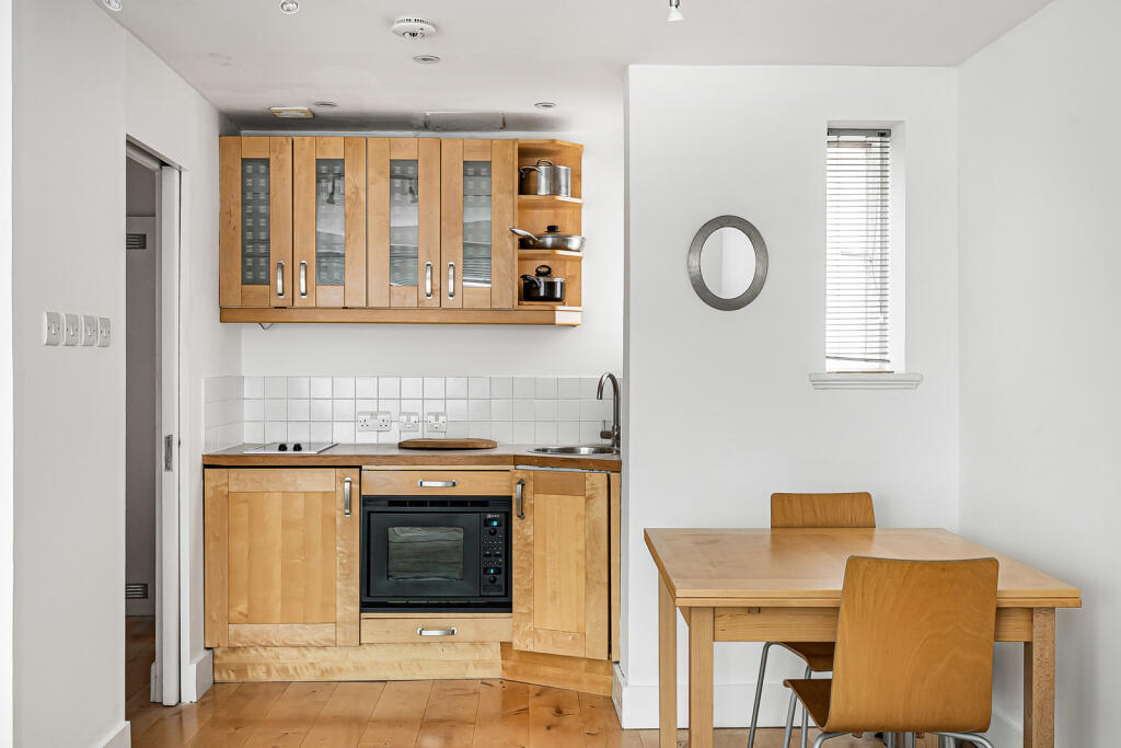 Apartment in London, City of London - View 4