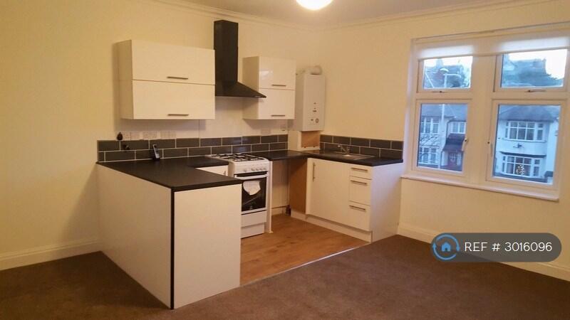 Apartment in Chester - View 4