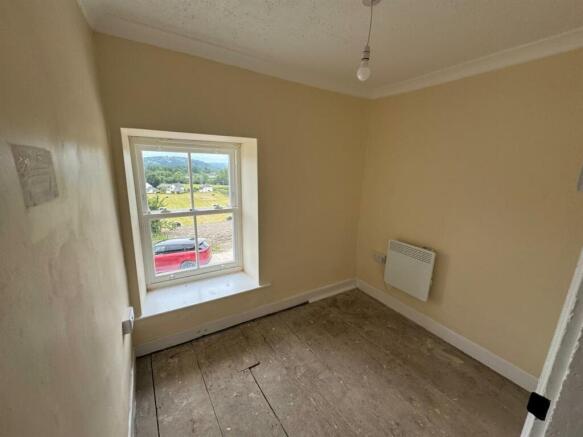 BEDROOM 2 / OFFICE