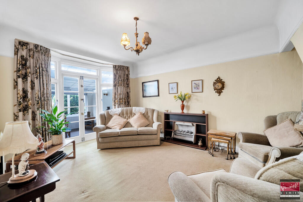 Ashview Gardens, Ashford photo 3