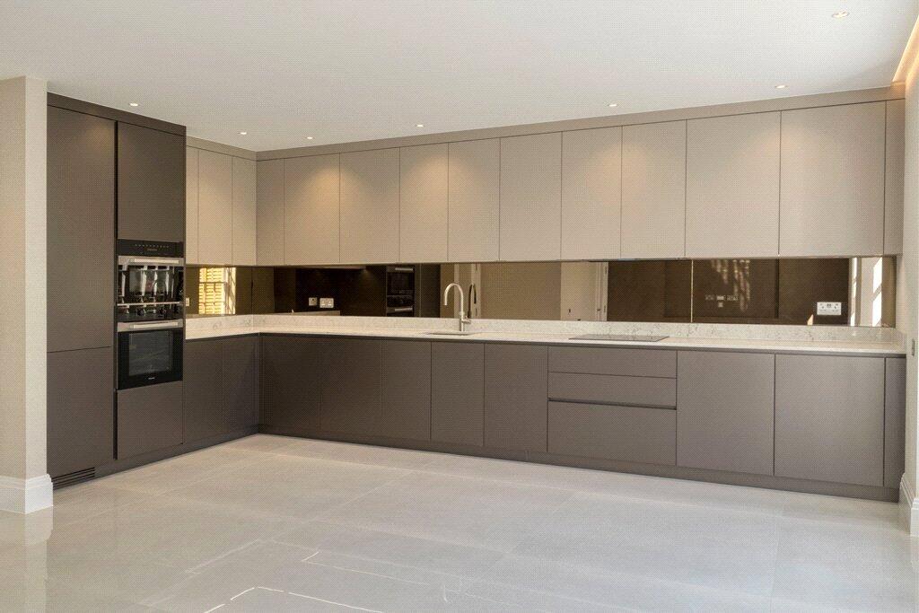 House in London - View 5