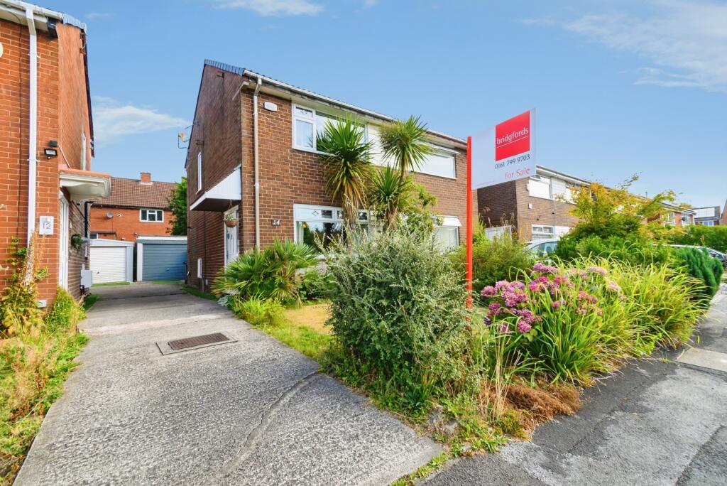 Main image of property: Avon Close, Worsley, Manchester, Greater Manchester, M28