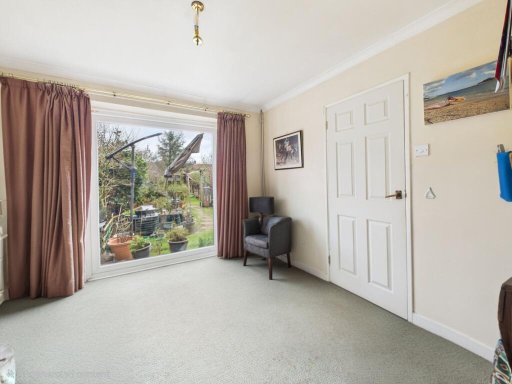 House in Crawley, Tilgate - More