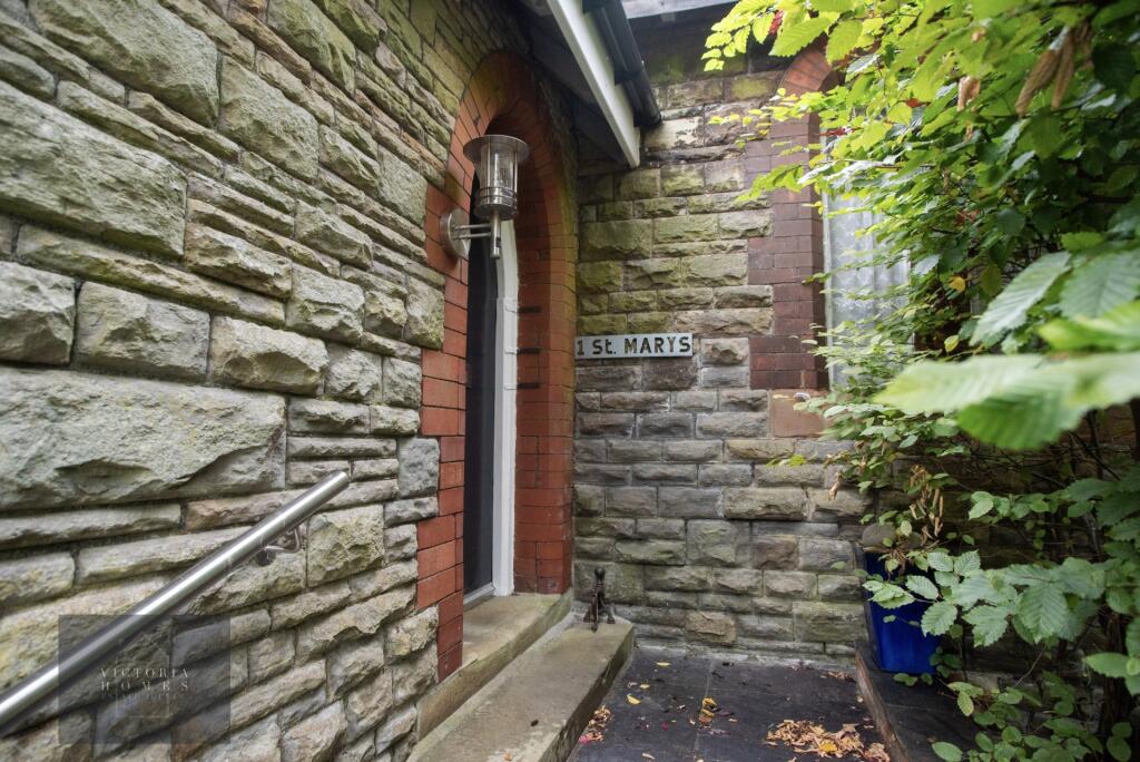 Main image of property: Glan Ebbw Terrace, Victoria, NP23