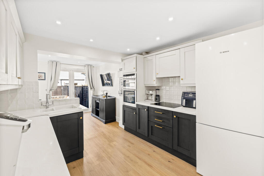 House in Brighton, Mile Oak - View 2