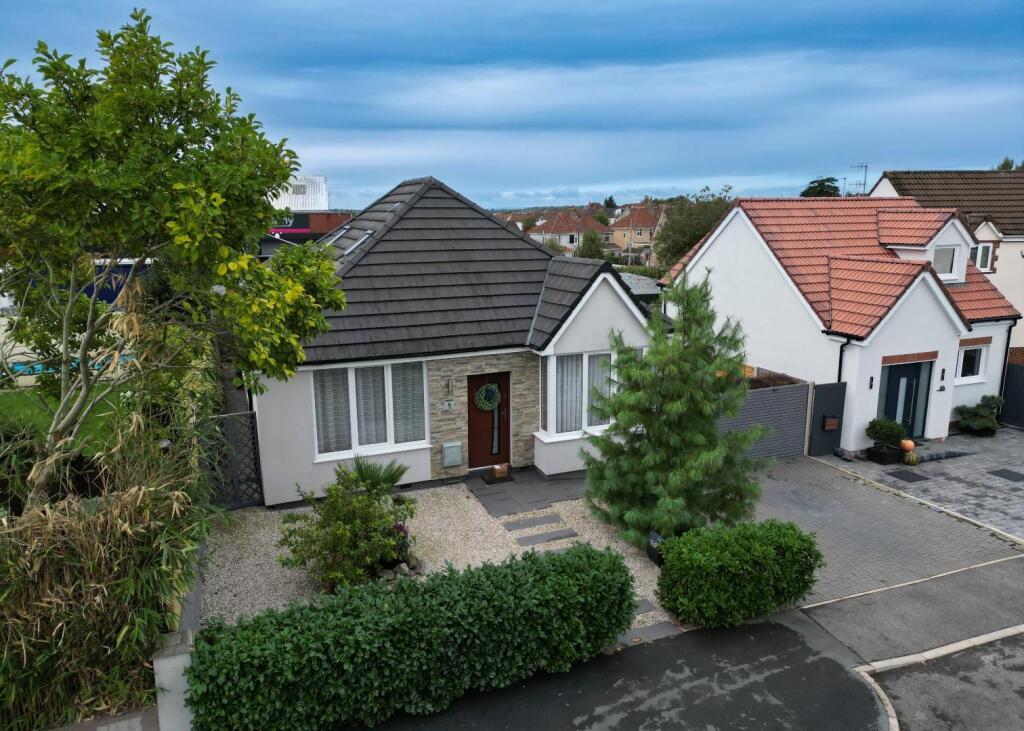 Main image of property: Howard Road, Staple Hill, Bristol, BS16 4NR