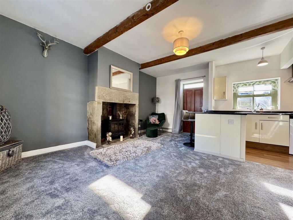 Main image of property: Westgate, Almondbury, Huddersfield, HD5 8XQ
