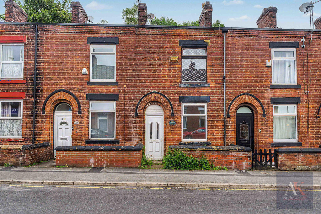 Main image of property: Coalshaw Green Road, Oldham