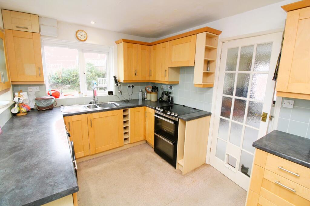 House in Taunton - View 2