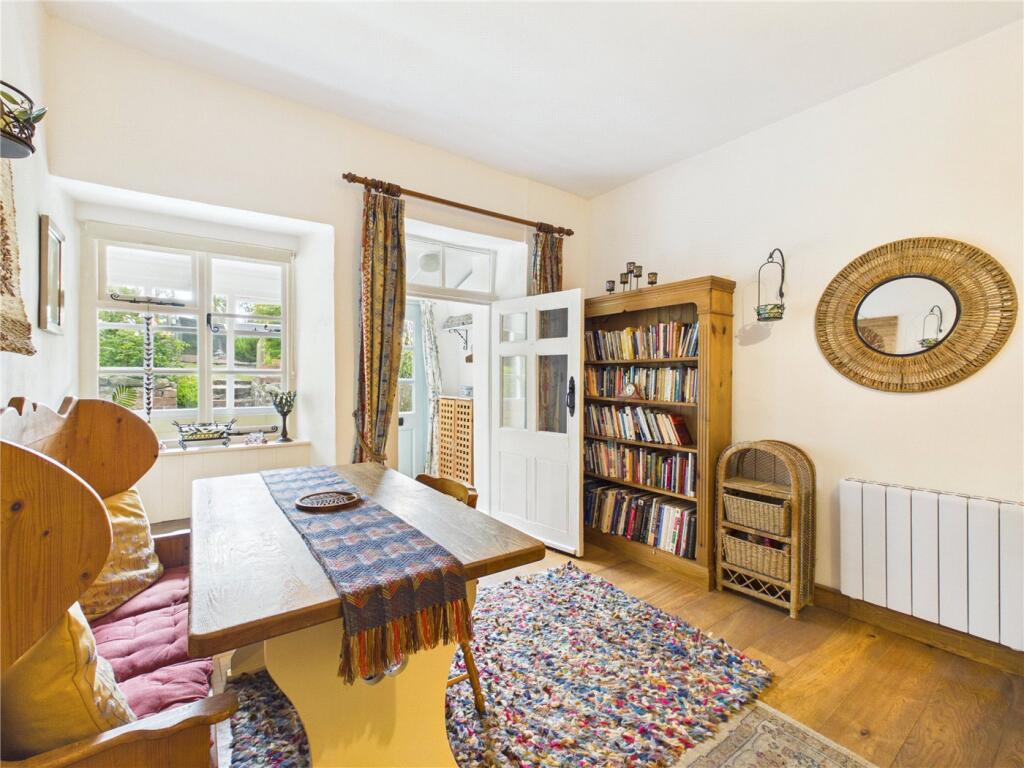House in Exeter - View 4