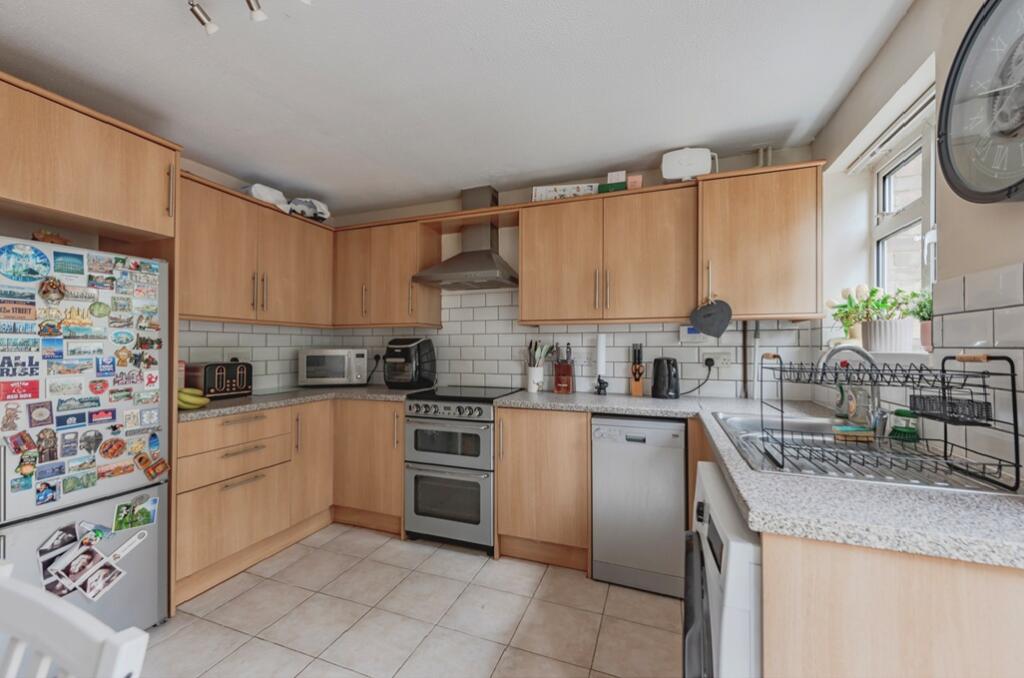House in Redhill - View 5