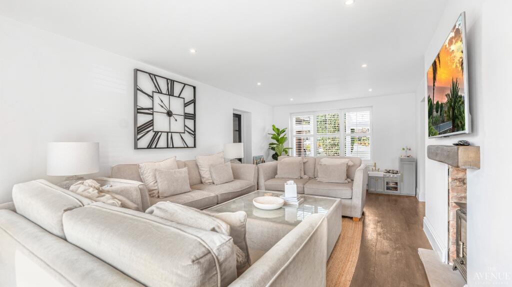 House in Walsall, West Midlands - View 6