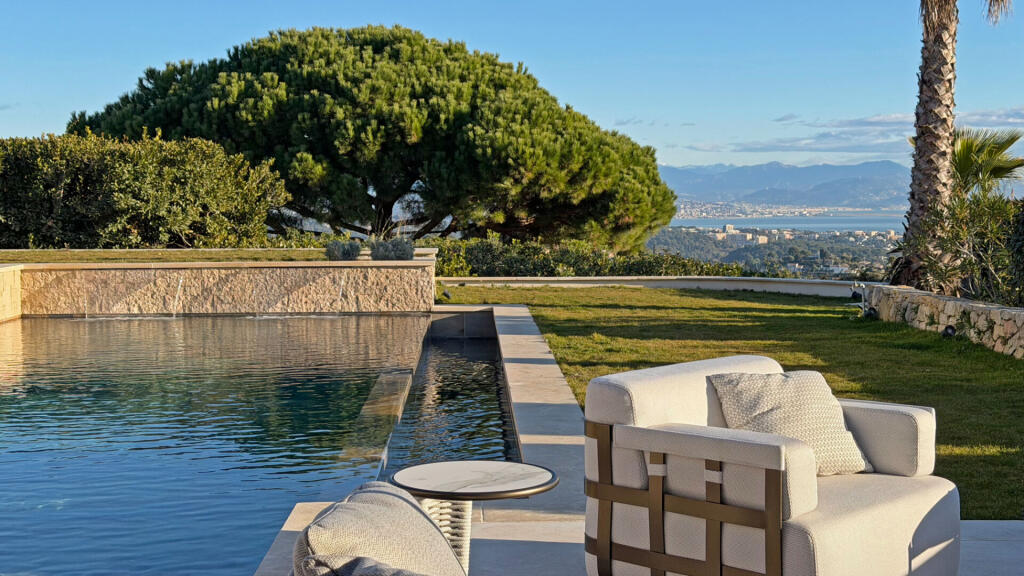 Main image of property: Provence-Alps-Cote d`Azur, Alpes-Maritimes, Vallauris