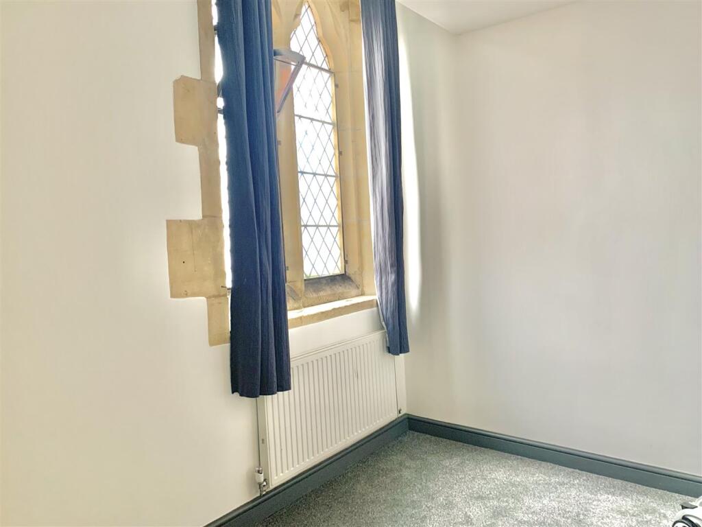 Apartment in Swindon - View 5
