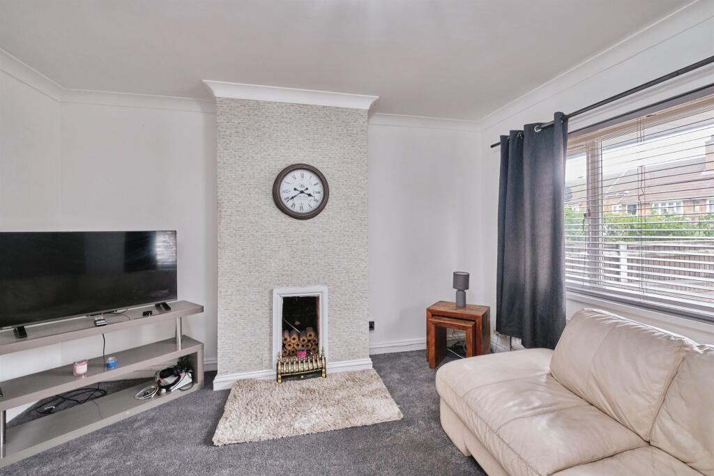 House in Birmingham, West Midlands - View 4