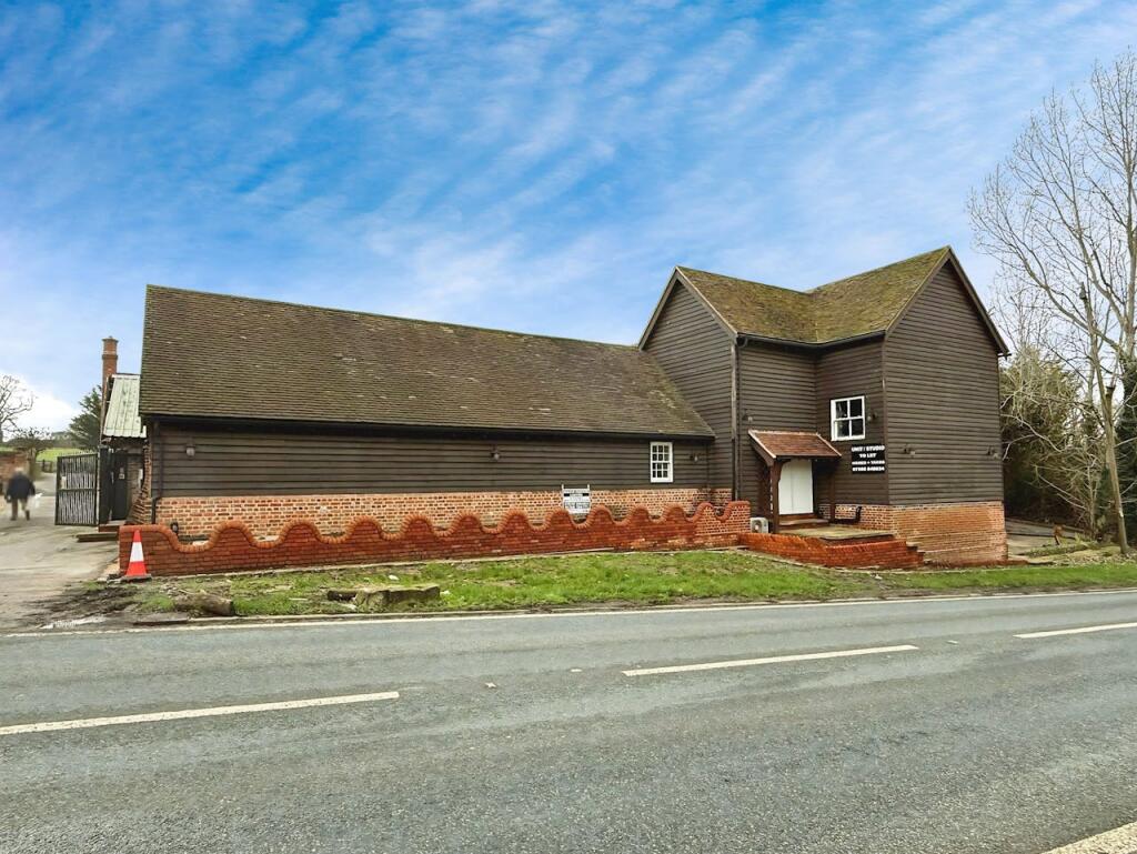 Main image of property: The Barns, Old Hall Farm, Main Road Rettendon Common, Chelmsford, CM3 8DW