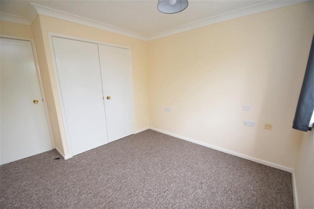 Apartment in Southampton - More
