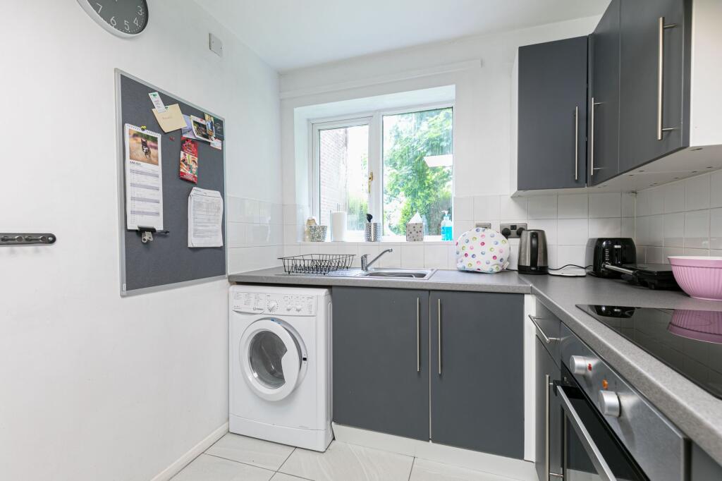 Apartment in Mid Sussex, Slaugham - View 5