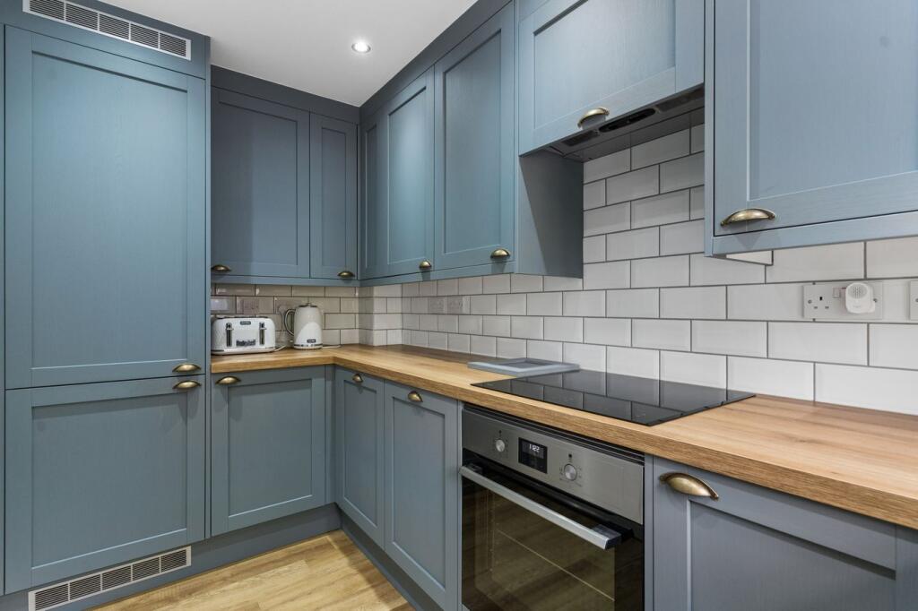 House in Stevenage - More