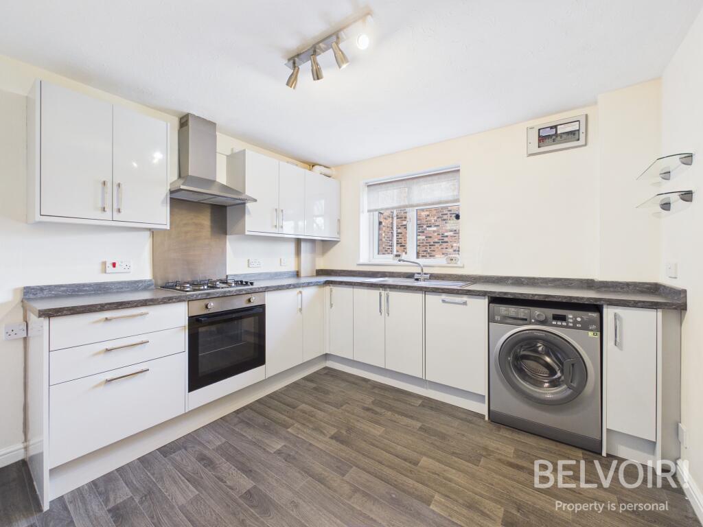 Verney Close, Bramshall, Uttoxeter, ST14 photo 2