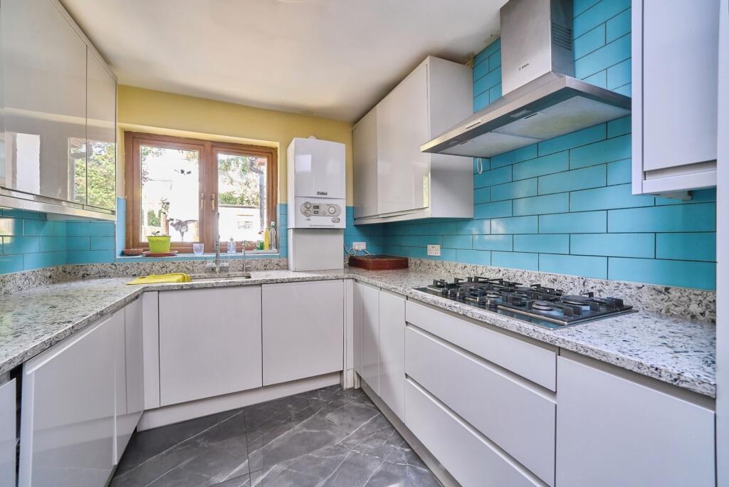 House in London, Leytonstone - More