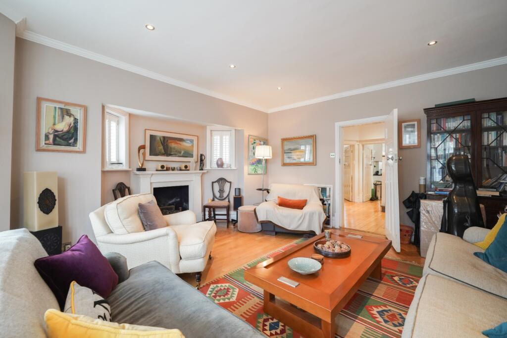 House in London - View 5
