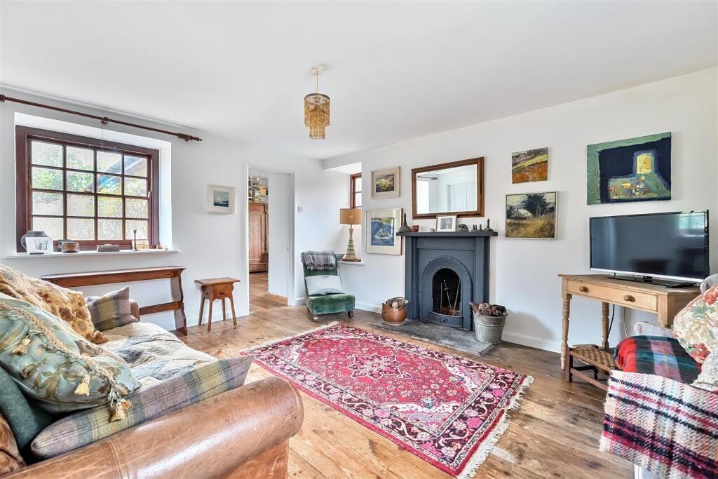 Barn conversion set within generous grounds, Crowntown photo 3