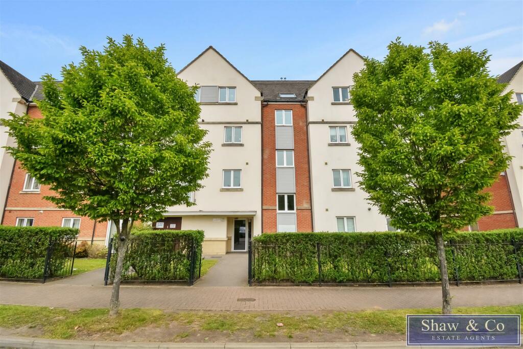 2-bed flat on Academy Place, Isleworth, £280,000