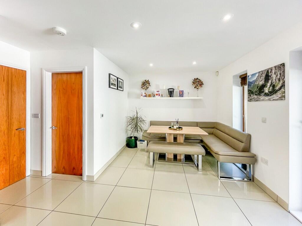 House in Kirklees, West Yorkshire - View 4
