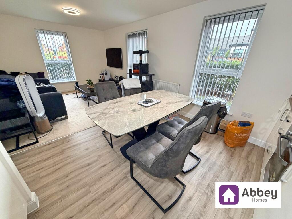 Apartment in Blaby, Lubbesthorpe - View 4