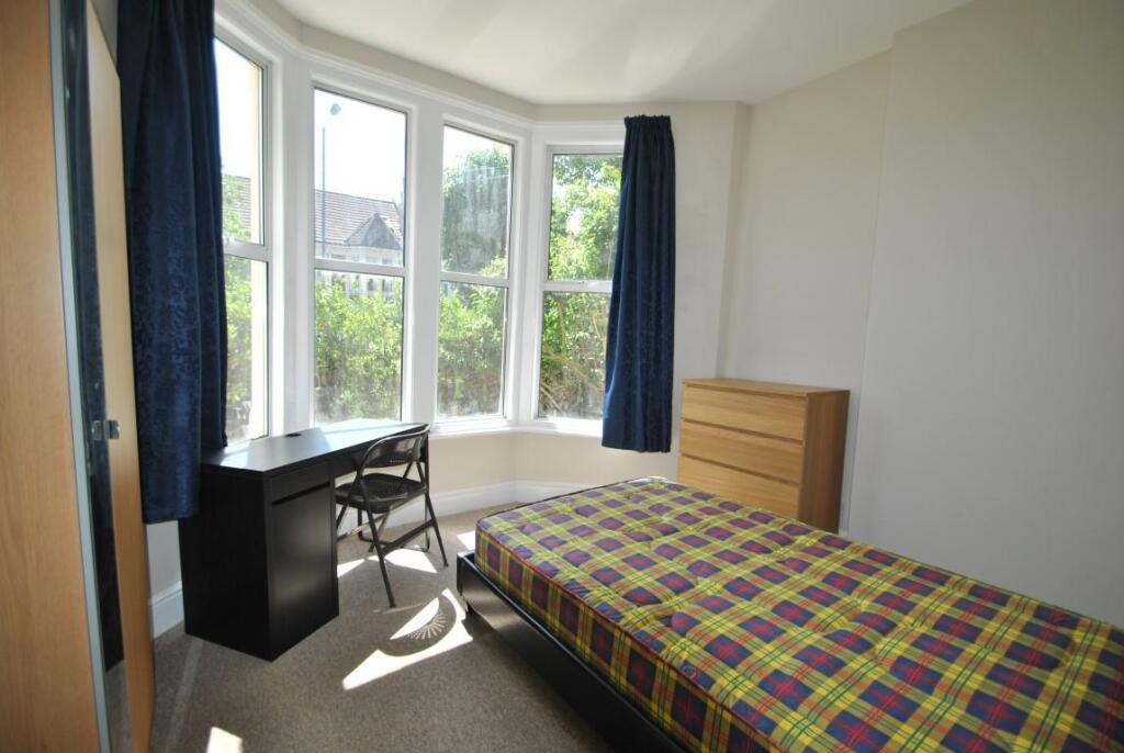 1 bedroom house share for rent