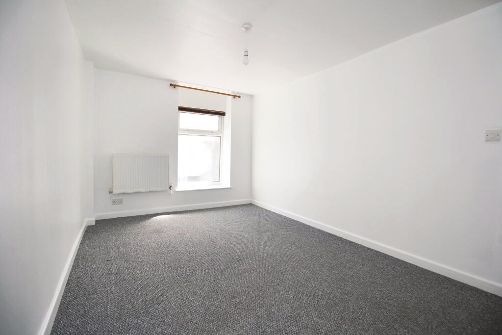 House in Cardiff, Tylorstown - More
