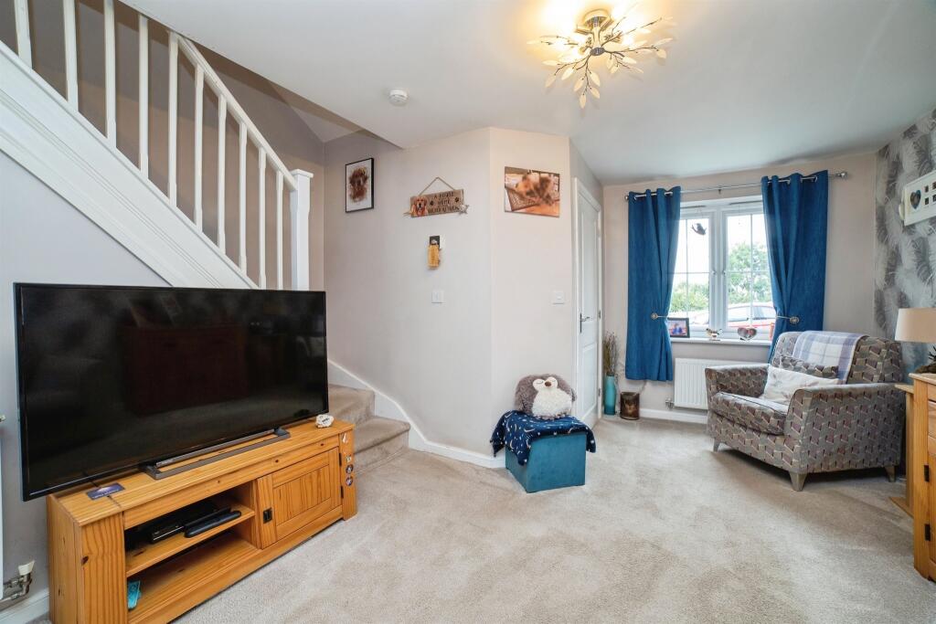 House in Mansfield, Nottinghamshire - More