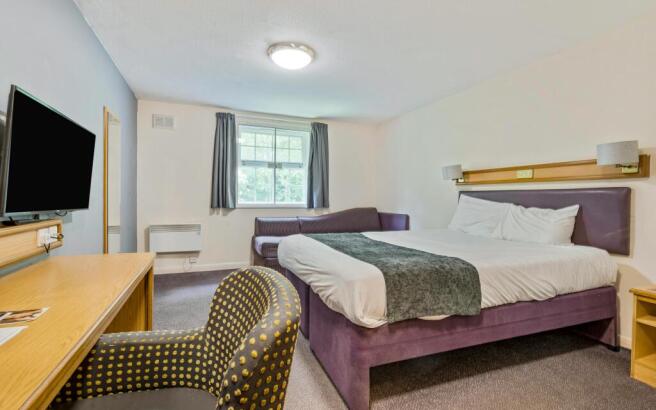 8690270-interior37.jpg