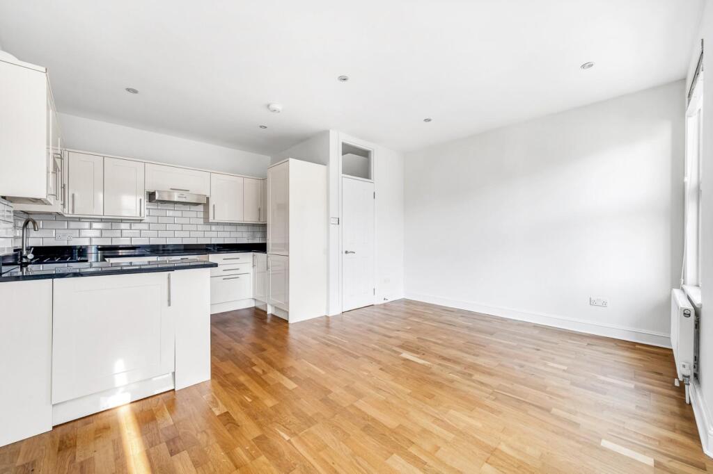 Apartment in London - View 4